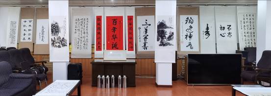 省住房城乡建设厅举办“庆祝建党百年”离退休干部书画摄影展(图2)